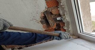 Демонтаж оконных откосов по выгодной цене от 529 руб. в Черняховске - Сварной-Чрх
